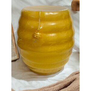 Large Yellow Beehive Shaped Candle Holder With Embedded Tea Light & Honey Bee Ch